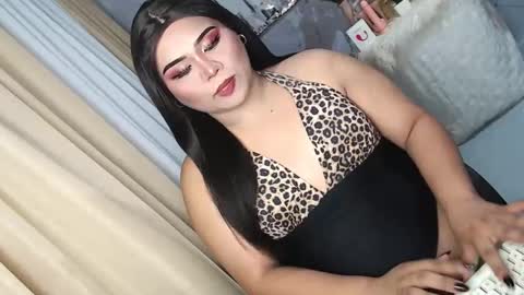 Snapshot of ur_greatest_obsession chatting on 12, 1, 2026 KENDRA CUTIEE online show from 12, 1, 2026