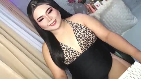 Snapshot of ur_greatest_obsession chatting on 14, 1, 2026 KENDRA CUTIEE online show from 14, 1, 2026