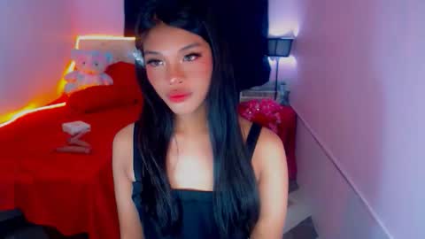 Snapshot of ur_klayallison chatting on 4, 5, 2026 KLAY online show from 4, 5, 2026