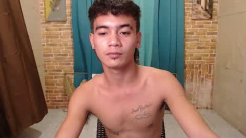 Snapshot of ur_naughtyboy_raphael chatting on 18, 9, 2025 ur_naughtyboy_raphael online show from 18, 9, 2025