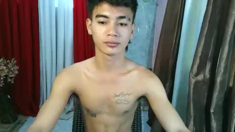 Snapshot of ur_naughtyboy_raphael chatting on 25, 9, 2025 ur_naughtyboy_raphael online show from 25, 9, 2025