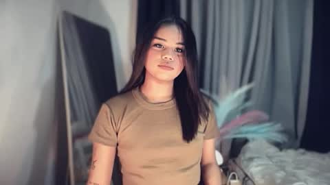 Snapshot of urasian_france69 chatting on 7, 1, 2026 FRANCINE cum with me in pvt or pwrd online show from 7, 1, 2026