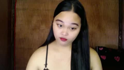 Snapshot of urasian_hotchix69 chatting on 12, 12, 2024 Lycah online show from 12, 12, 2024