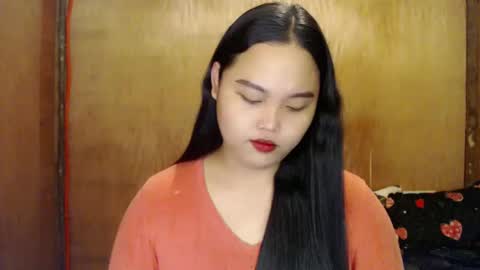 Snapshot of urasian_hotchix69 chatting on 5, 1, 2025 Lycah online show from 5, 1, 2025