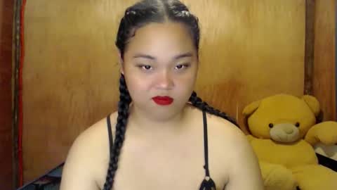 Snapshot of urasian_hotchix69 chatting on 1, 11, 2025 Lycah online show from 1, 11, 2025