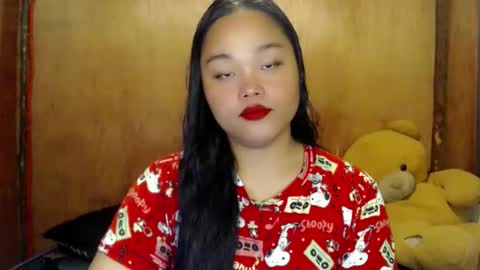 Snapshot of urasian_hotchix69 chatting on 3, 11, 2025 Lycah online show from 3, 11, 2025