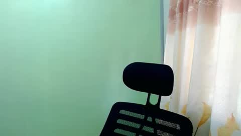 Snapshot of urasian_joy chatting on 19, 10, 2025 urasian_joy online show from 19, 10, 2025