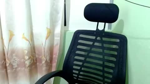 Snapshot of urasian_joy chatting on 27, 10, 2025 urasian_joy online show from 27, 10, 2025