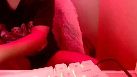 Snapshot of urasian_joy chatting on 17, 11, 2025 urasian_joy online show from 17, 11, 2025