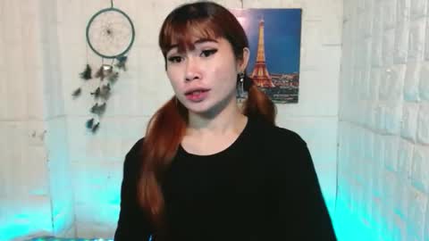 Snapshot of urasian_khalifa21 chatting on 5, 4, 2026 Shirley online show from 5, 4, 2026