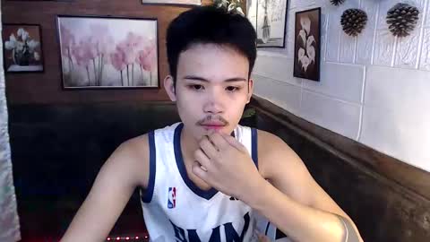 Snapshot of urasiancumboix2 chatting on 9, 10, 2025 urasiancumboix2 online show from 9, 10, 2025