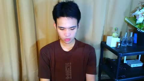 Snapshot of urasiancumboix2 chatting on 29, 10, 2025 urasiancumboix2 online show from 29, 10, 2025