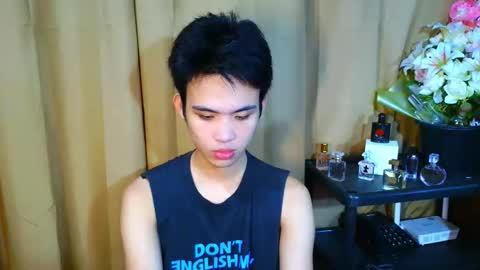 Snapshot of urasiancumboix2 chatting on 14, 11, 2025 urasiancumboix2 online show from 14, 11, 2025