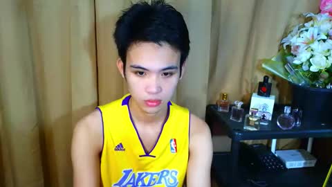 Snapshot of urasiancumboix2 chatting on 15, 11, 2025 urasiancumboix2 online show from 15, 11, 2025