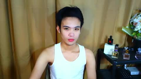 Snapshot of urasiancumboix2 chatting on 19, 11, 2025 urasiancumboix2 online show from 19, 11, 2025