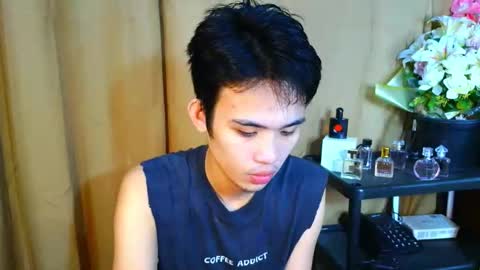 Snapshot of urasiancumboix2 chatting on 22, 11, 2025 urasiancumboix2 online show from 22, 11, 2025