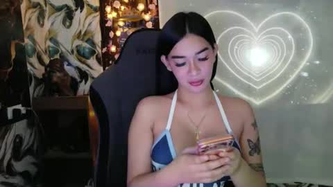 Snapshot of urasiandreamgirlxxx chatting on 16, 4, 2026 jess online show from 16, 4, 2026