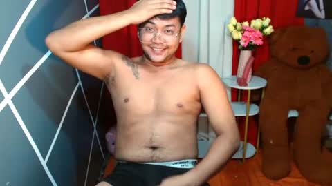 Snapshot of urasiankyler chatting on 26, 6, 2026 urasiankyler online show from 26, 6, 2026