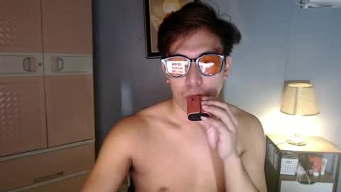 Snapshot of urasianwanker chatting on 9, 11, 2025 urasianwanker online show from 9, 11, 2025