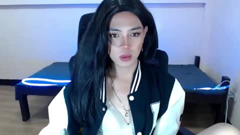 Snapshot of urbeautifulalexa chatting on 22, 4, 2026 Miss alexa online show from 22, 4, 2026