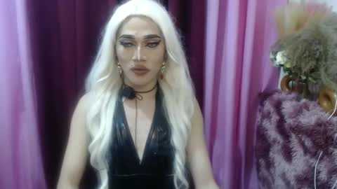 KENDALL online show from 24, 9, 2025