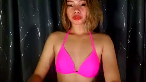 Snapshot of urcutiepiegirl chatting on 10, 5, 2026 urcutiepiegirl online show from 10, 5, 2026