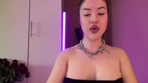 Snapshot of urdevilbaby chatting on 7, 10, 2025 Margo online show from 7, 10, 2025