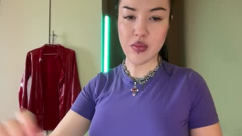 Snapshot of urdevilbaby chatting on 11, 10, 2025 Margo online show from 11, 10, 2025