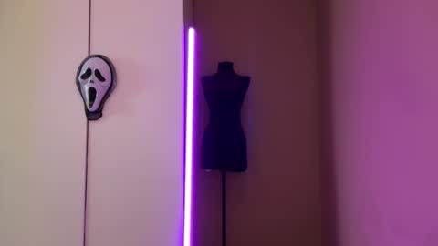 Snapshot of urdevilbaby chatting on 25, 10, 2025 Margo online show from 25, 10, 2025