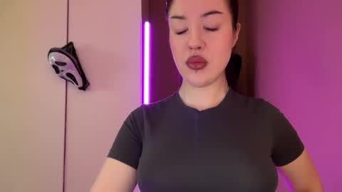 Snapshot of urdevilbaby chatting on 9, 11, 2025 Margo online show from 9, 11, 2025