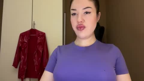 Snapshot of urdevilbaby chatting on 17, 11, 2025 Margo online show from 17, 11, 2025