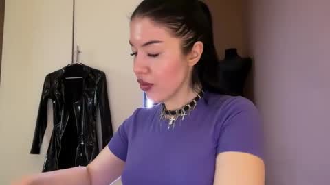 Snapshot of urdevilbaby chatting on 27, 11, 2025 Margo online show from 27, 11, 2025