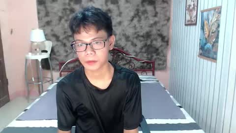 Snapshot of urdreamboy_doms chatting on 3, 5, 2026 urdreamboy_doms online show from 3, 5, 2026
