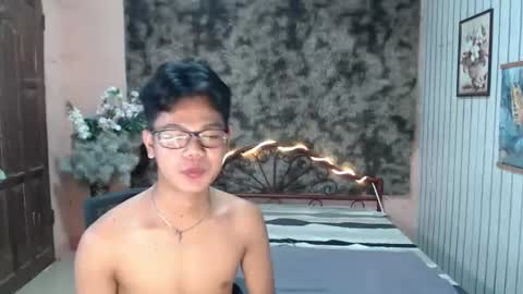 Snapshot of urdreamboy_doms chatting on 25, 7, 2026 urdreamboy_doms online show from 25, 7, 2026