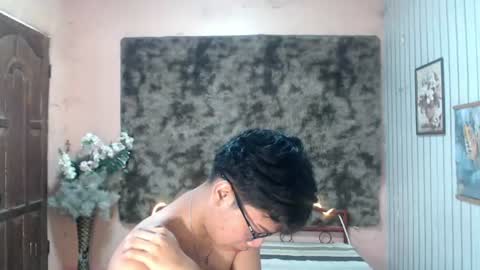 Snapshot of urdreamboy_doms chatting on 29, 7, 2026 urdreamboy_doms online show from 29, 7, 2026