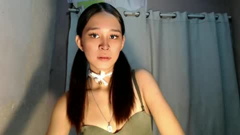 Snapshot of urdreamgirl_stephanie chatting on 18, 6, 2026 stephanie online show from 18, 6, 2026