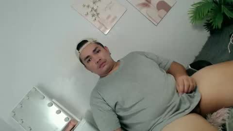Snapshot of ure_fattytoy143 chatting on 20, 5, 2026 ure_fattytoy143 online show from 20, 5, 2026