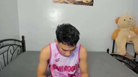 urfucker_vinz online show from 9, 2, 2026