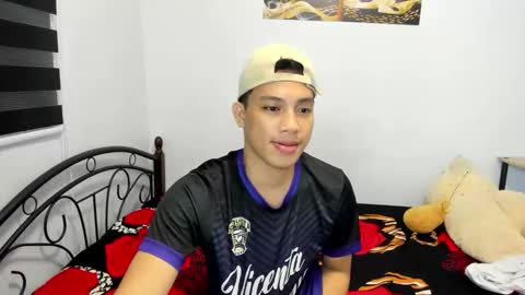 urfucker_vinz online show from 19, 4, 2026