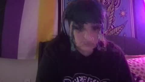 Snapshot of urgaystonergf666 chatting on 31, 3, 2026 sativa raye online show from 31, 3, 2026