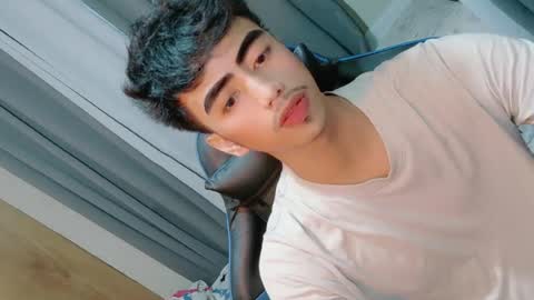 Snapshot of urguy_francis chatting on 1, 7, 2026 urguy_francis online show from 1, 7, 2026