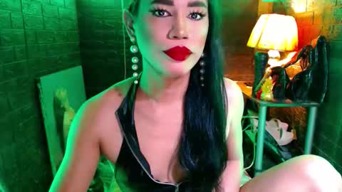 Snapshot of urhardcockqueenxxx chatting on 19, 4, 2026 queen norelle online show from 19, 4, 2026