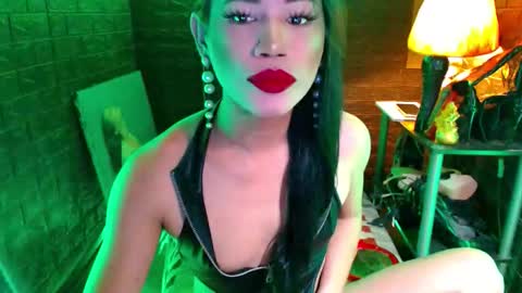 Snapshot of urhardcockqueenxxx chatting on 17, 5, 2026 queen norelle online show from 17, 5, 2026