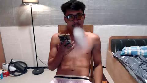 Snapshot of urhot_frank chatting on 8, 1, 2026 urhot_frank online show from 8, 1, 2026