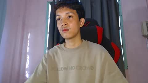 urhot_johny online show from 7, 4, 2026