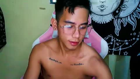 Snapshot of urhot_joshxx chatting on 11, 2, 2025 Josh online show from 11, 2, 2025