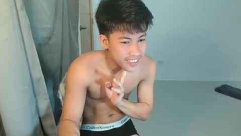 Snapshot of urhot_jules chatting on 27, 2, 2026 erwin online show from 27, 2, 2026