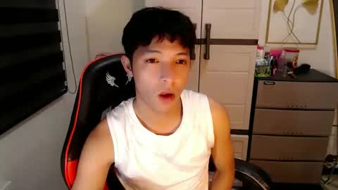 Snapshot of urhotethanxx chatting on 27, 4, 2026 Ethan online show from 27, 4, 2026