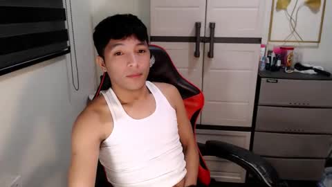 Snapshot of urhotethanxx chatting on 16, 5, 2026 Ethan online show from 16, 5, 2026
