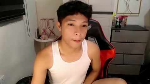 Snapshot of urhotethanxx chatting on 24, 5, 2026 Ethan online show from 24, 5, 2026